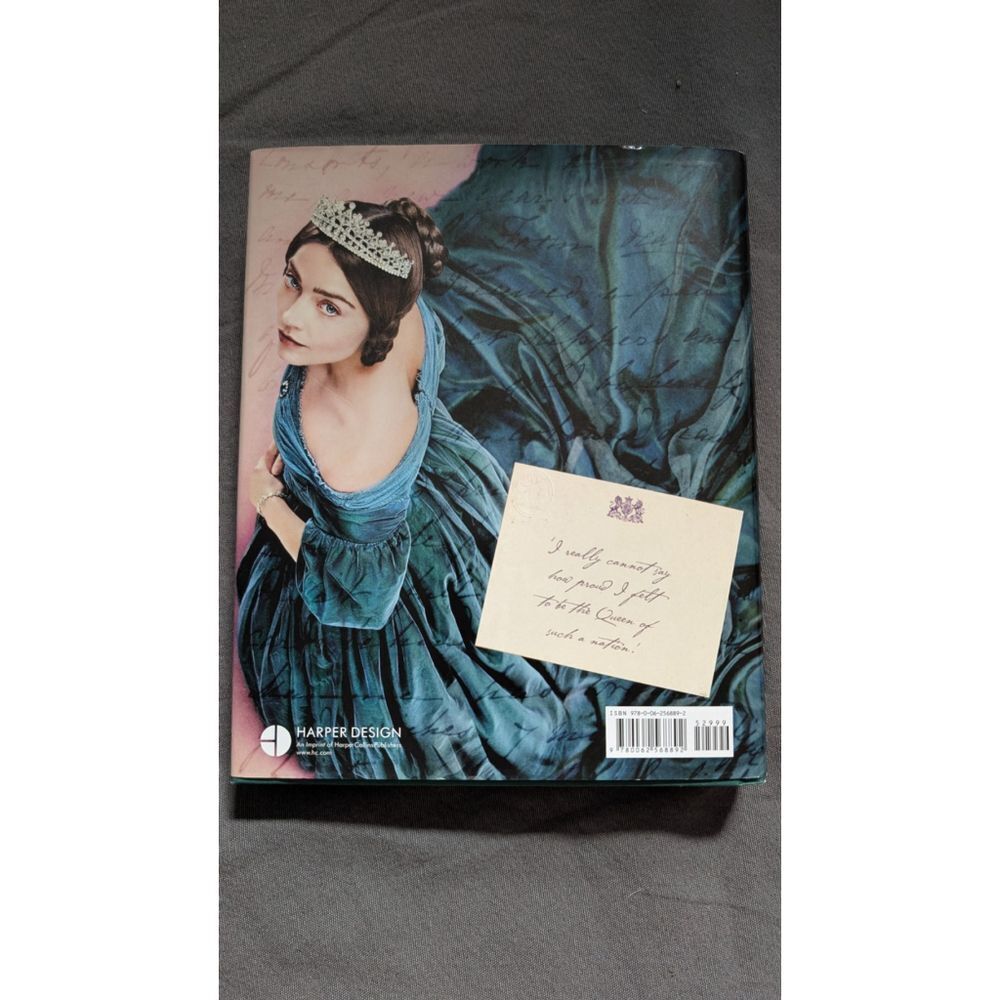 Victoria: The Heart and Mind of a Young Queen: Official Companion t - ACCEPTABLE - Picture 6 of 11